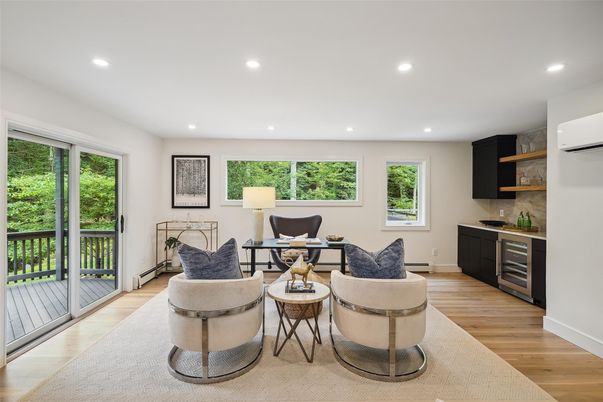 Home Office, Interior, Recessed Lighting, Wood Texture Flooring