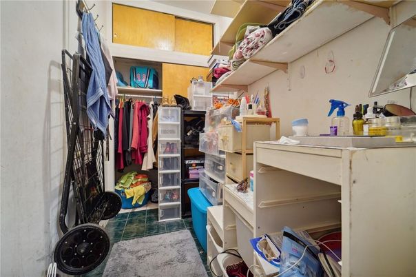 Interior, Walk-in Closets