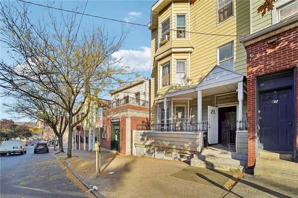 Exterior, Facade, Brick Facade, Rowhouse