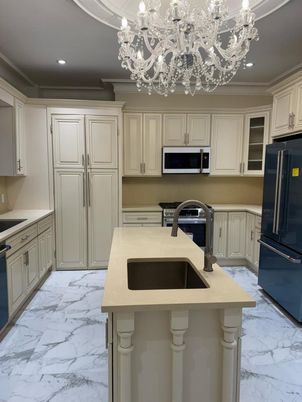 Chandelier, Interior, Kitchen, Marble, Recessed Lighting