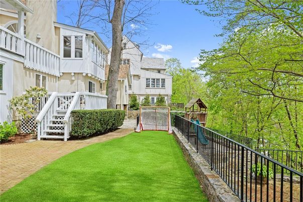 Backyard, Exterior, Playground