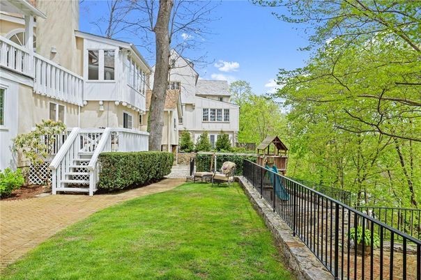 Backyard, Exterior, Playground