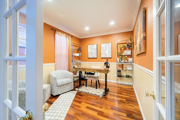 Home Office, Interior, Recessed Lighting, Wood Texture Flooring