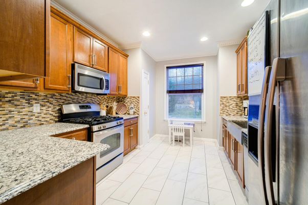 Dining room, Interior, Kitchen, Marble, Recessed Lighting