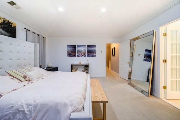 Bedroom, Interior, Recessed Lighting
