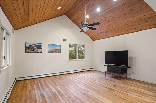 Empty room, Interior, Recessed Lighting, Wooden Ceilings, Wood Texture Flooring