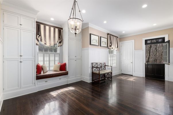 Interior, Pendant Lights, Recessed Lighting, Wood Texture Flooring