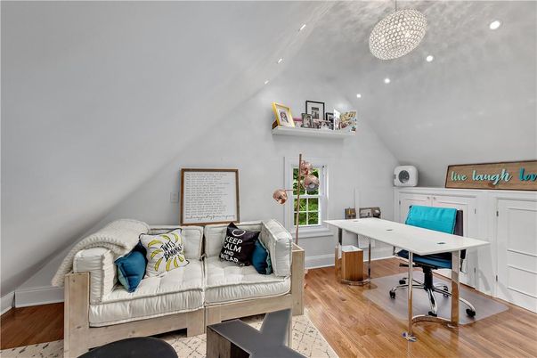 Home Office, Interior, Pendant Lights, Recessed Lighting, Wood Texture Flooring