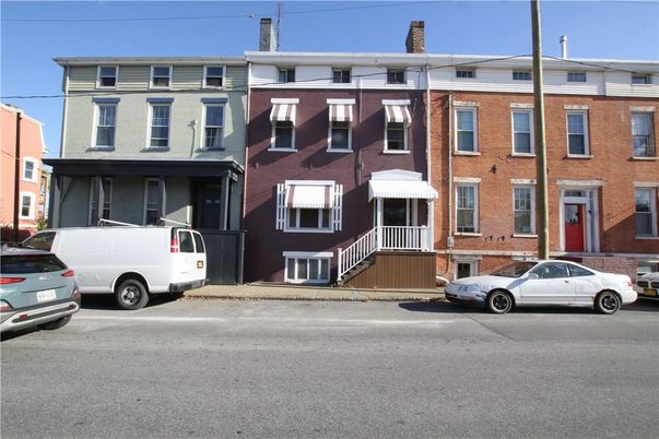Exterior, Facade, Brick Facade, Rowhouse