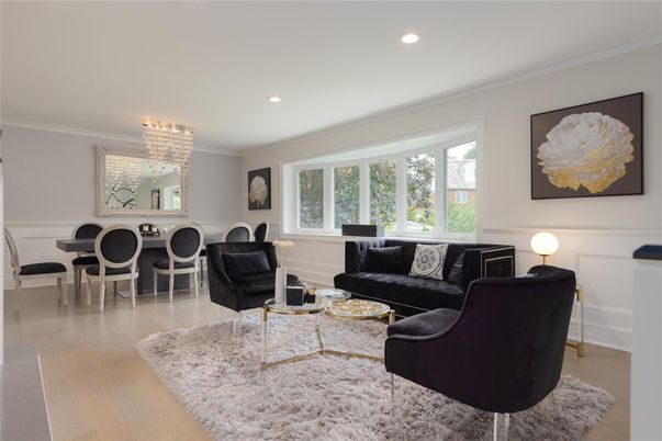 Chandelier, Dining room, Interior, Living room, Recessed Lighting, Wood Texture Flooring