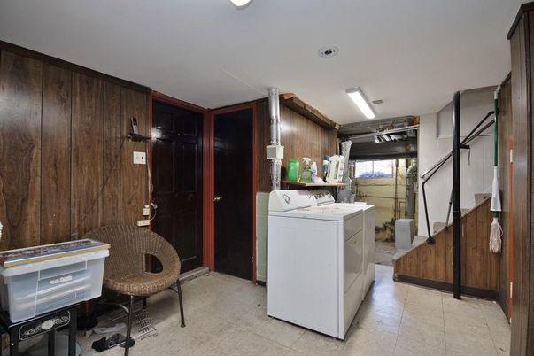 Interior, Washer, Wooden Walls