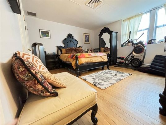 Bedroom, Fitness Equipment, Interior, Wood Texture Flooring