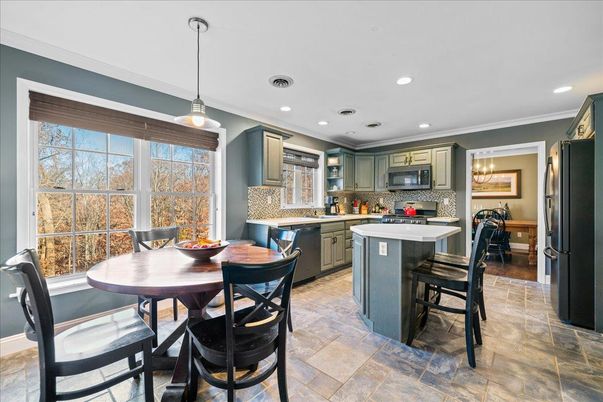 Dining room, Interior, Kitchen, Pendant Lights, Recessed Lighting, Stainless Steel Appliances