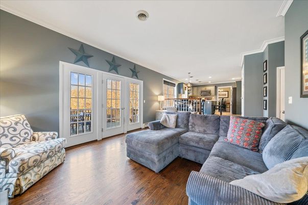 Interior, Kitchen, Living room, Pendant Lights, Recessed Lighting, Stainless Steel Appliances, Wood Texture Flooring