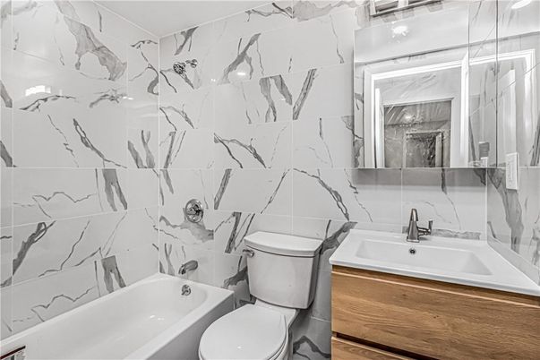 Bathroom, Interior, Marble Walls