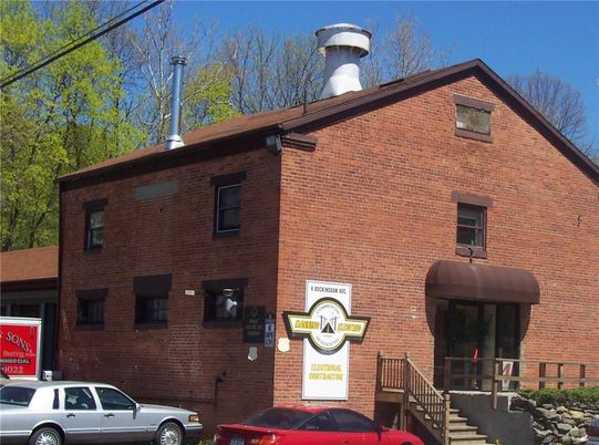 Exterior, Facade, Brick Facade, Rowhouse