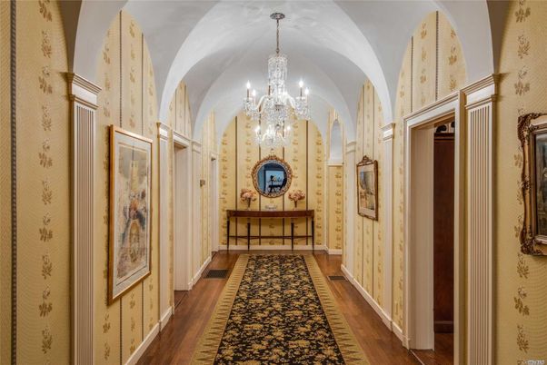 Chandelier, Interior, Wood Texture Flooring