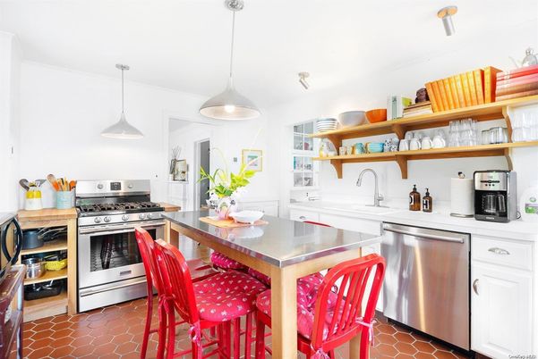 Interior, Kitchen, Pendant Lights, Stainless Steel Appliances