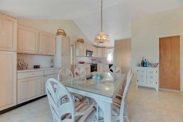 Dining room, Interior, Kitchen, Pendant Lights