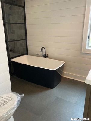 Bathroom, Free Standing Baths, Interior