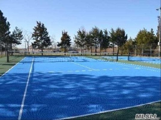 Exterior, Tennis Courts