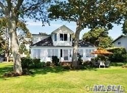 Backyard, Exterior, Facade, Split Level