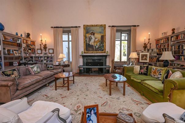 Fireplace, Interior, Living room