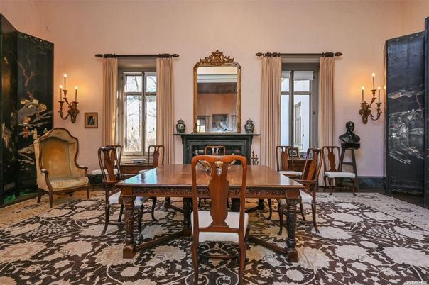 Dining room, Fireplace, Interior