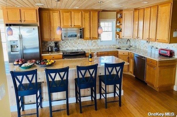 Interior, Kitchen, Recessed Lighting, Stainless Steel Appliances, Wooden Ceilings, Wood Texture Flooring