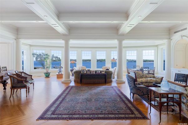 Interior, Living room, Recessed Lighting, Water, Wood Texture Flooring