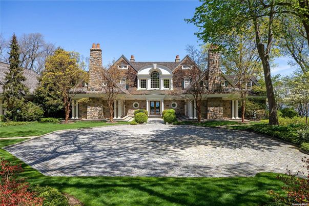 Backyard, Exterior, Facade, French Provincial