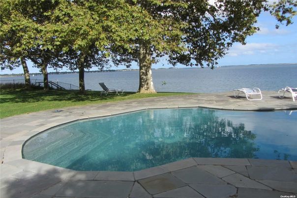 Exterior, Lake, Pool, Water