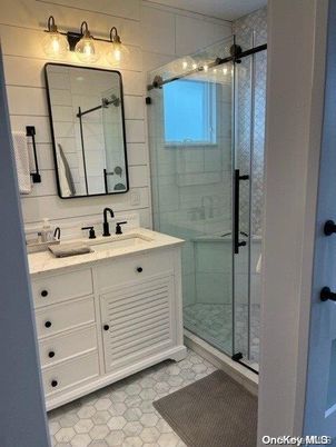 Bathroom, Dual Sink Vanities, Glass Shower, Interior