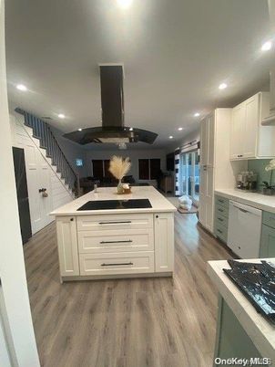 Interior, Kitchen, Recessed Lighting, Wood Texture Flooring