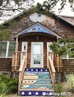 Exterior, Facade, None