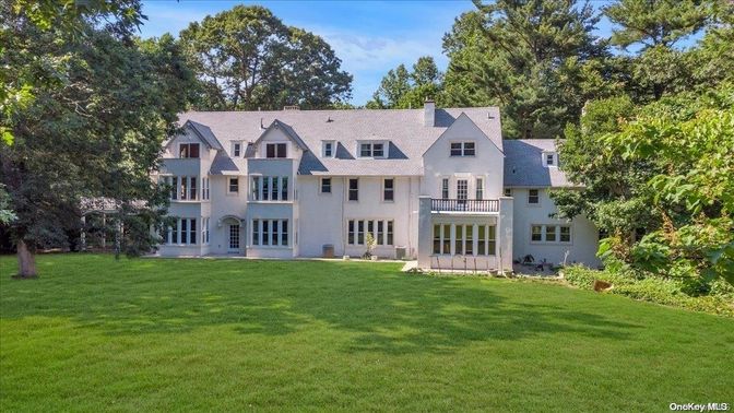 Backyard, Exterior, Facade, Farmhouse