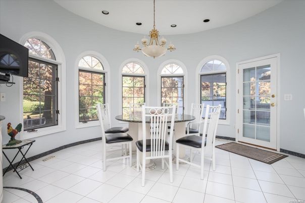 Chandelier, Dining room, Interior, Recessed Lighting