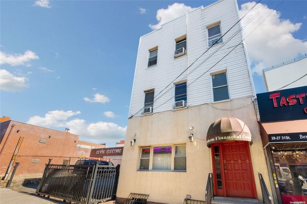 Exterior, Facade, None