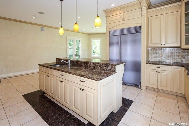 Interior, Kitchen, Pendant Lights, Recessed Lighting