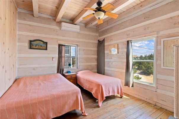 Bedroom, Interior, Wooden Beams, Wooden Ceilings, Wood Texture Flooring, Wooden Walls