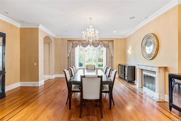 Chandelier, Dining room, Fireplace, Interior, Recessed Lighting, Wood Texture Flooring