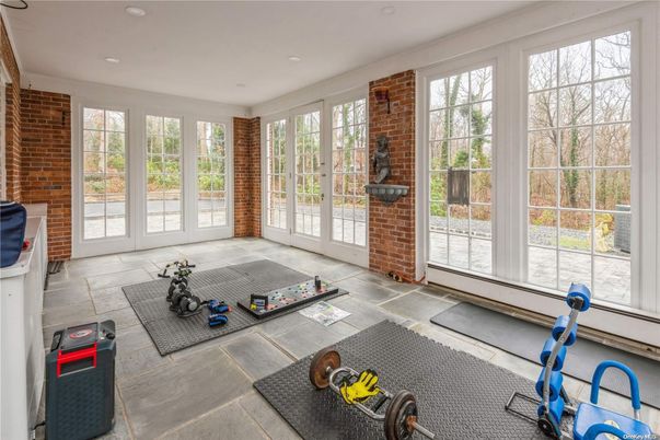 Fitness Equipment, Interior, Recessed Lighting, Stone Walls