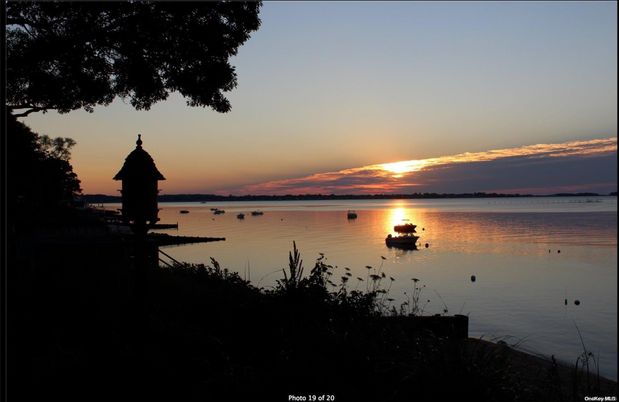Exterior, Lake