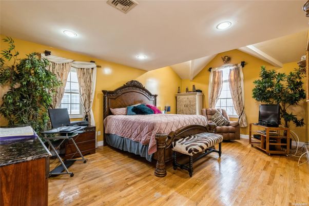 Bedroom, Home Office, Interior, Recessed Lighting, Wood Texture Flooring