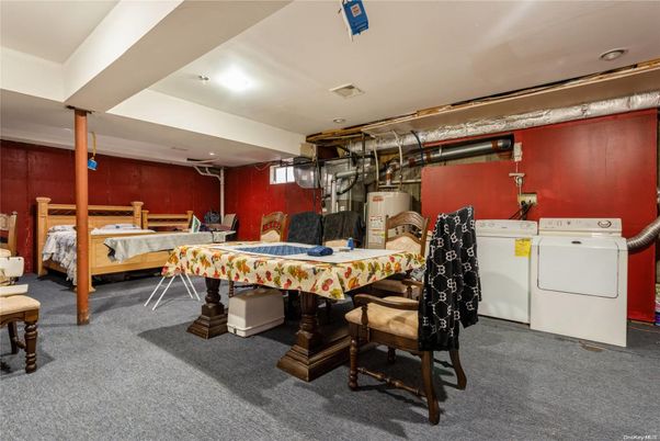 Bedroom, Dining room, Interior, Recessed Lighting, Washer