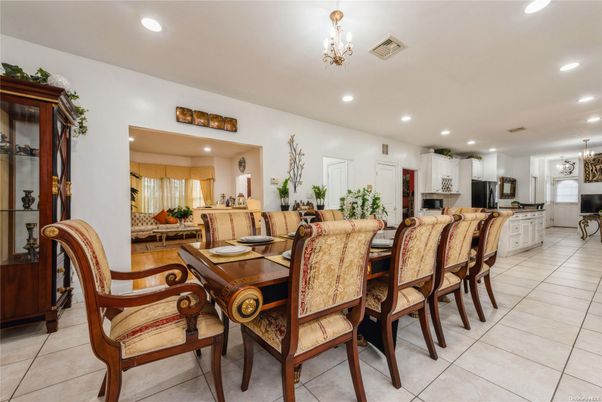 Chandelier, Dining room, Interior, Kitchen, Recessed Lighting