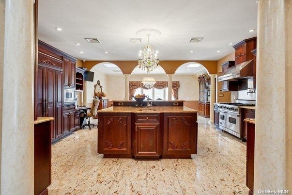 Chandelier, Interior, Kitchen, Recessed Lighting, Stainless Steel Appliances
