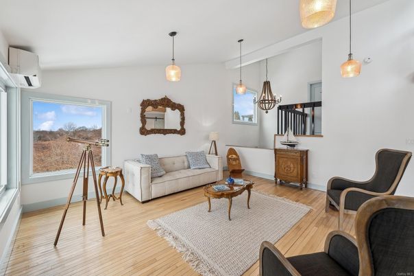 Interior, Living room, Pendant Lights, Wood Texture Flooring