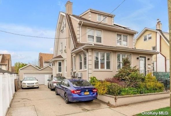Detached Garage, Exterior, Facade, American Foursquare