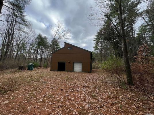 Backyard, Detached Garage, Exterior